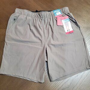 NWT Men's Glacier Performance Moisture Wicking shorts size Medium